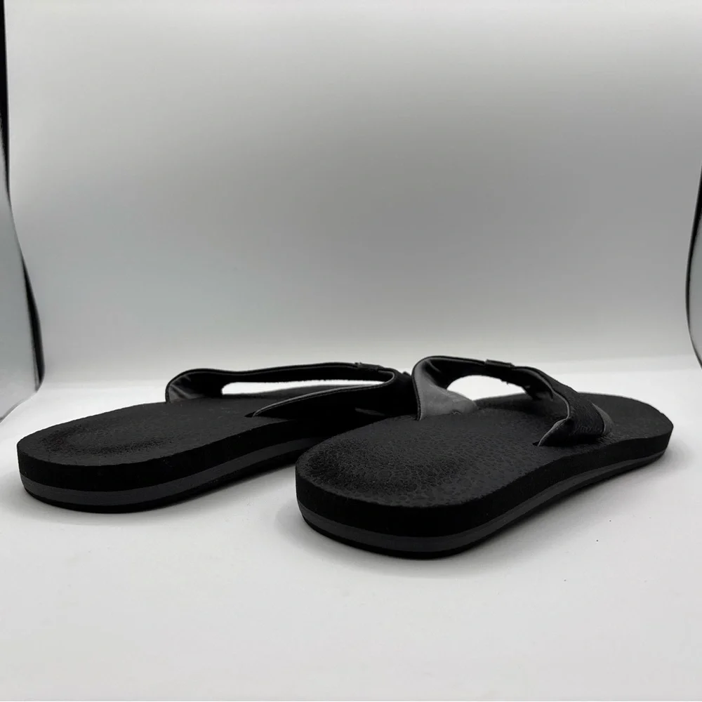 Reef Flip Flops Men's Size 12 K-10 EUR 45 Black Gray Slip On Comfort Sandals